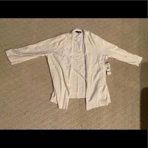 White Quarter Sleeve Sweater